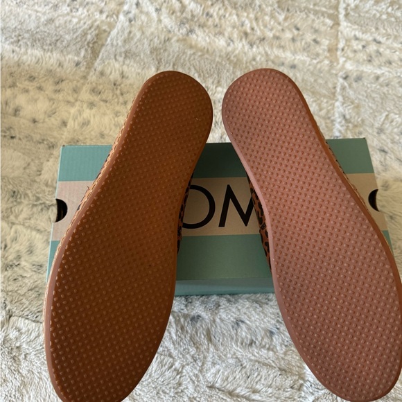 Tom’s Alpargata leather wrap dark ember leopard suede women’s size 10 - Picture 3 of 4